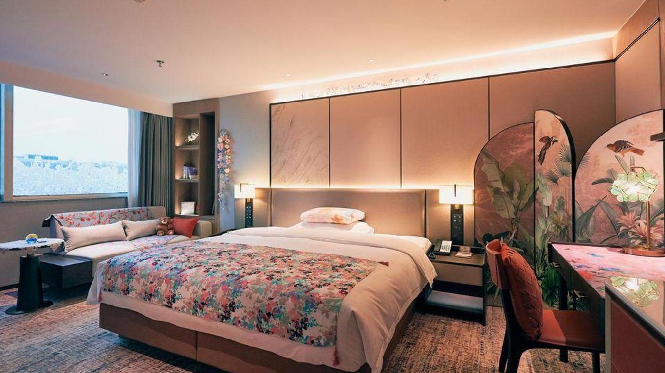Jiangsu Phoenix Palace Hotel
