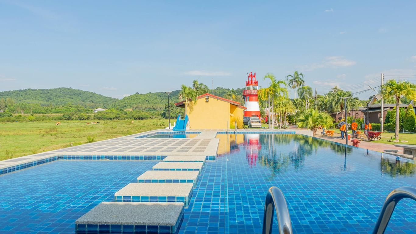 Apinya Resort Bangsarey