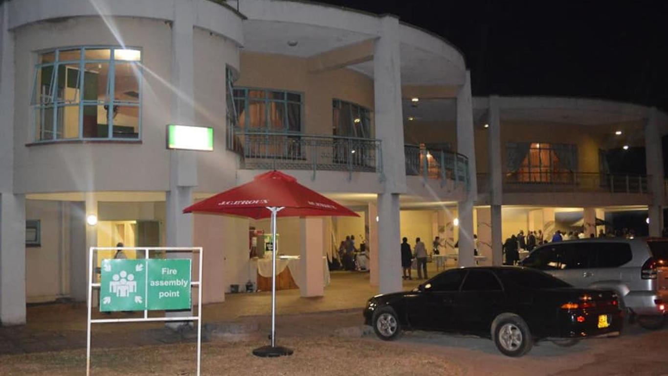 Cut Hotel