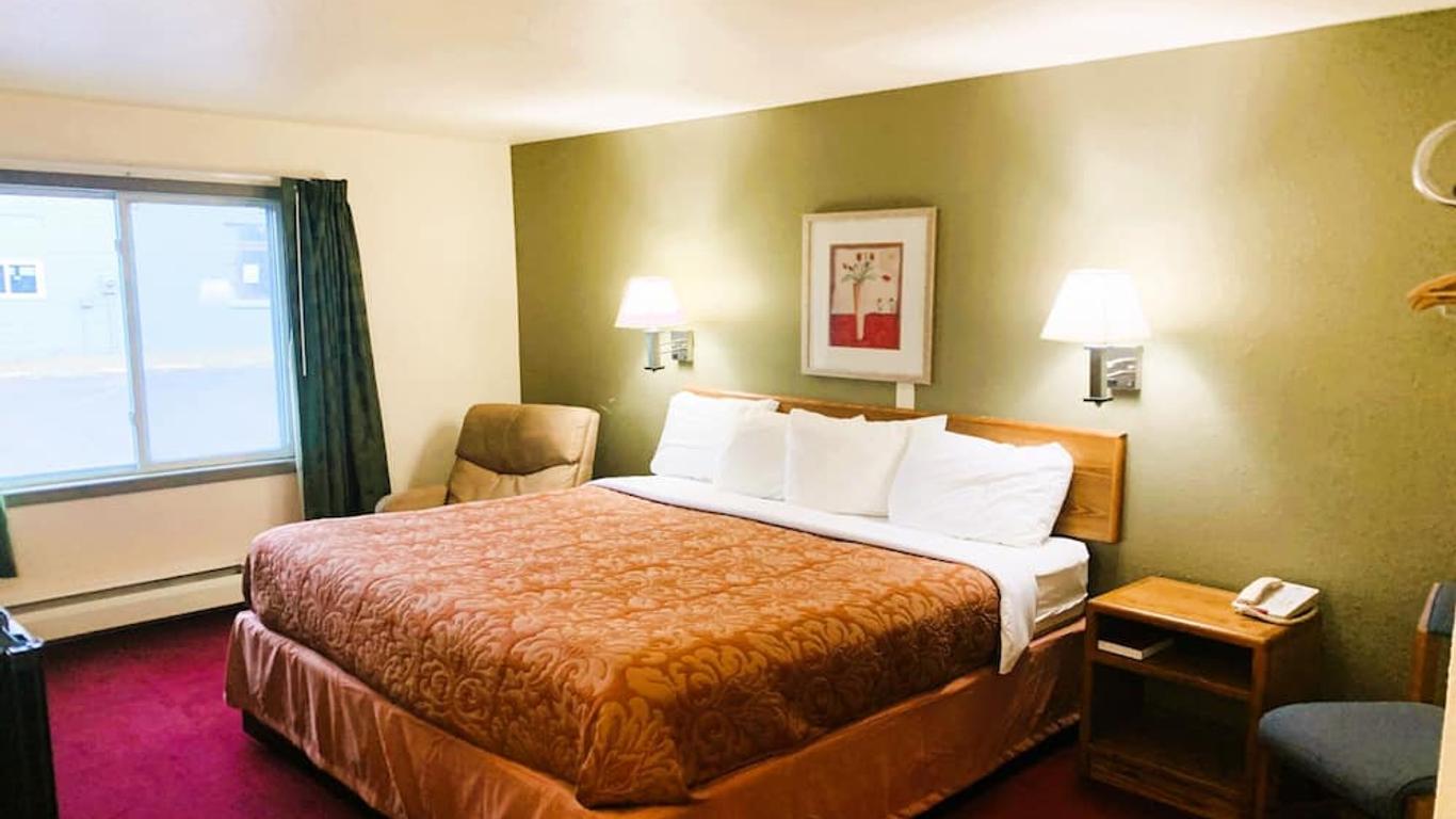 Love Hotels Staples By OYO At Hwy 10 Mn