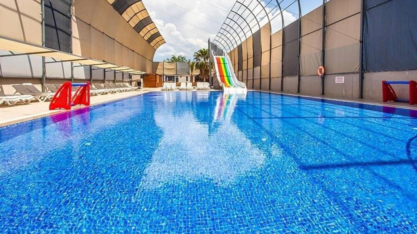 Grand Akca Hotel
