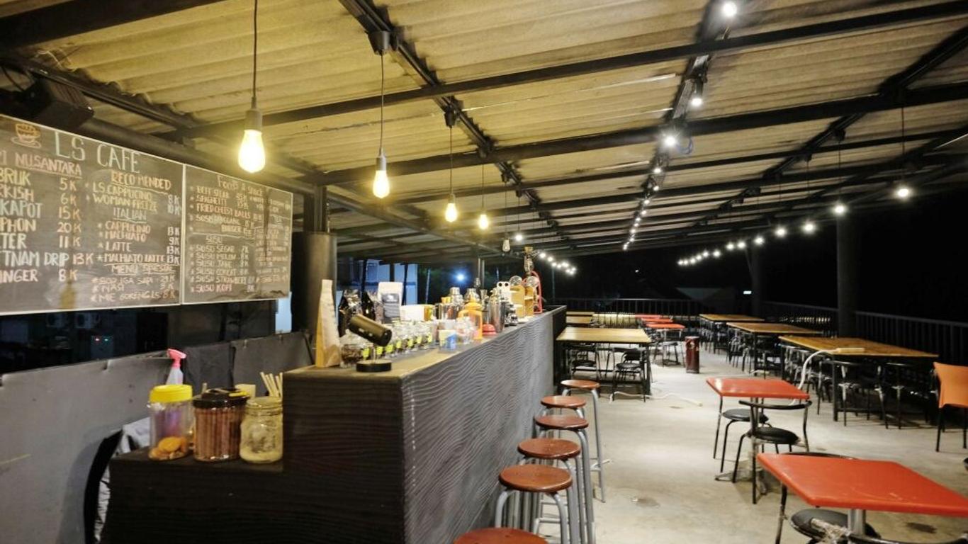 Zen Rooms B Walk Batu