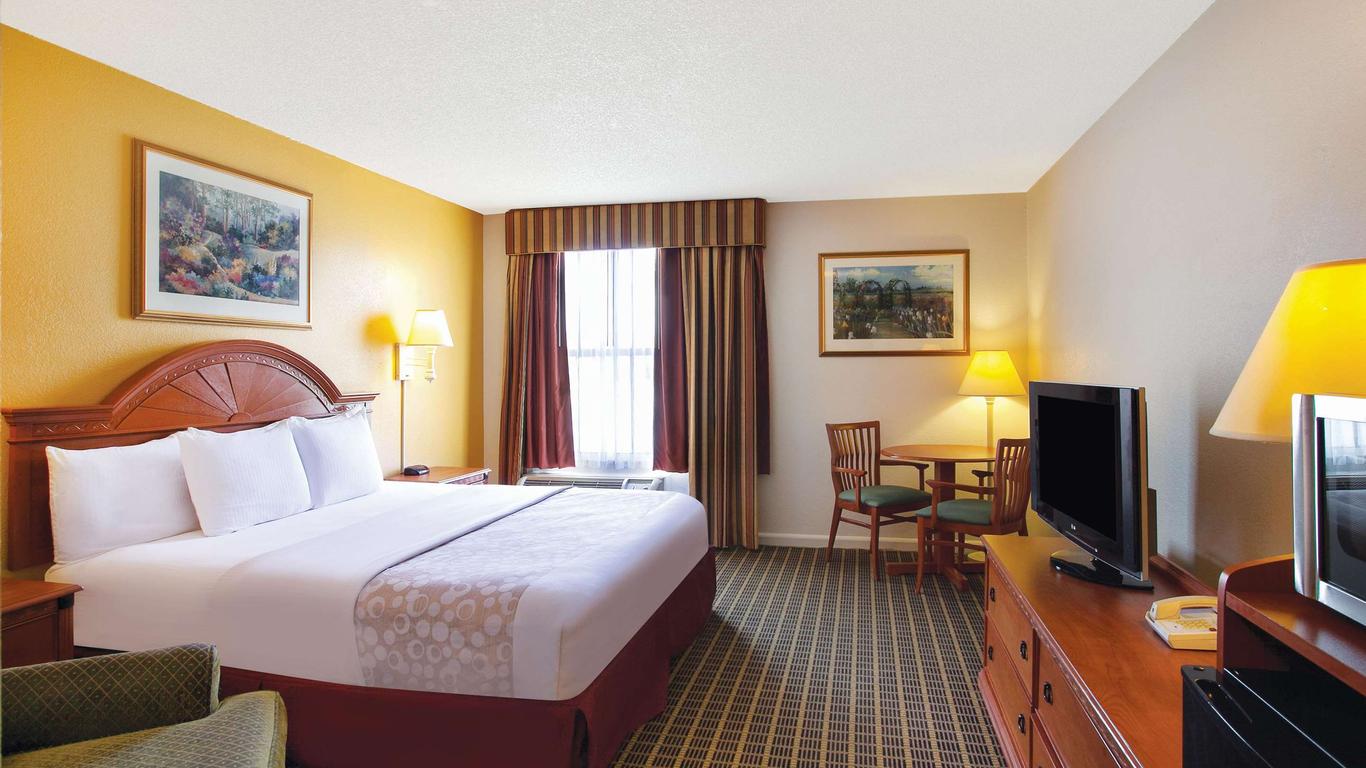 La Quinta Inn by Wyndham Orlando International Drive North