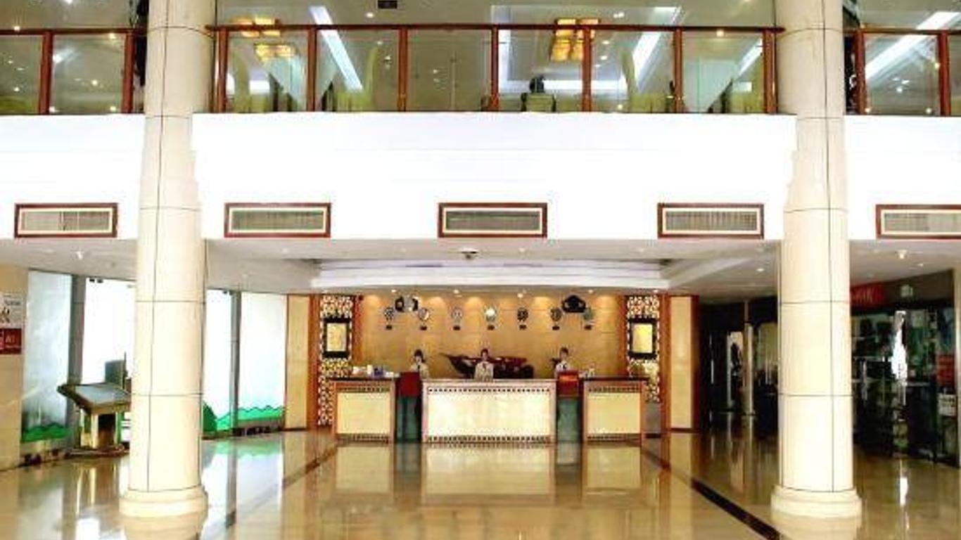 Sanhu Holiday Hotel