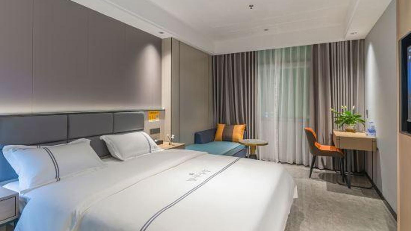 Gangtian Business Hotel