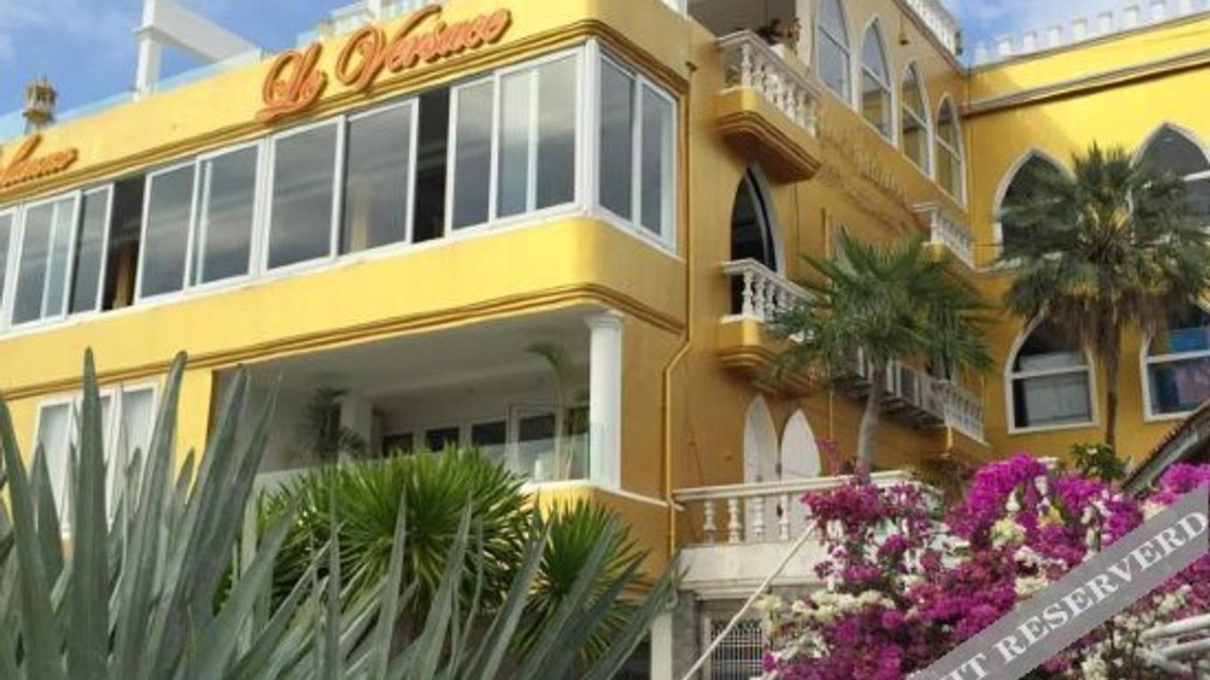 Villa Versace Residence