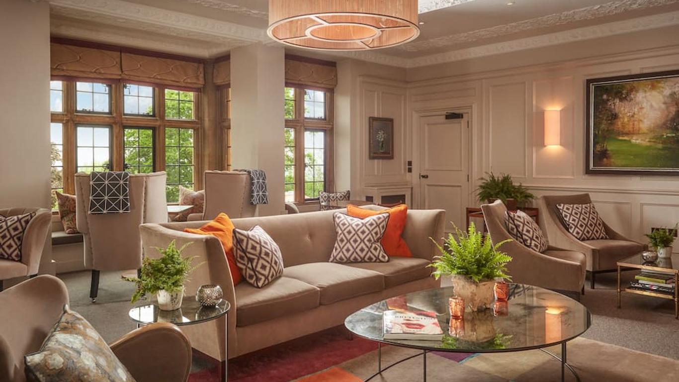 Foxhill Manor