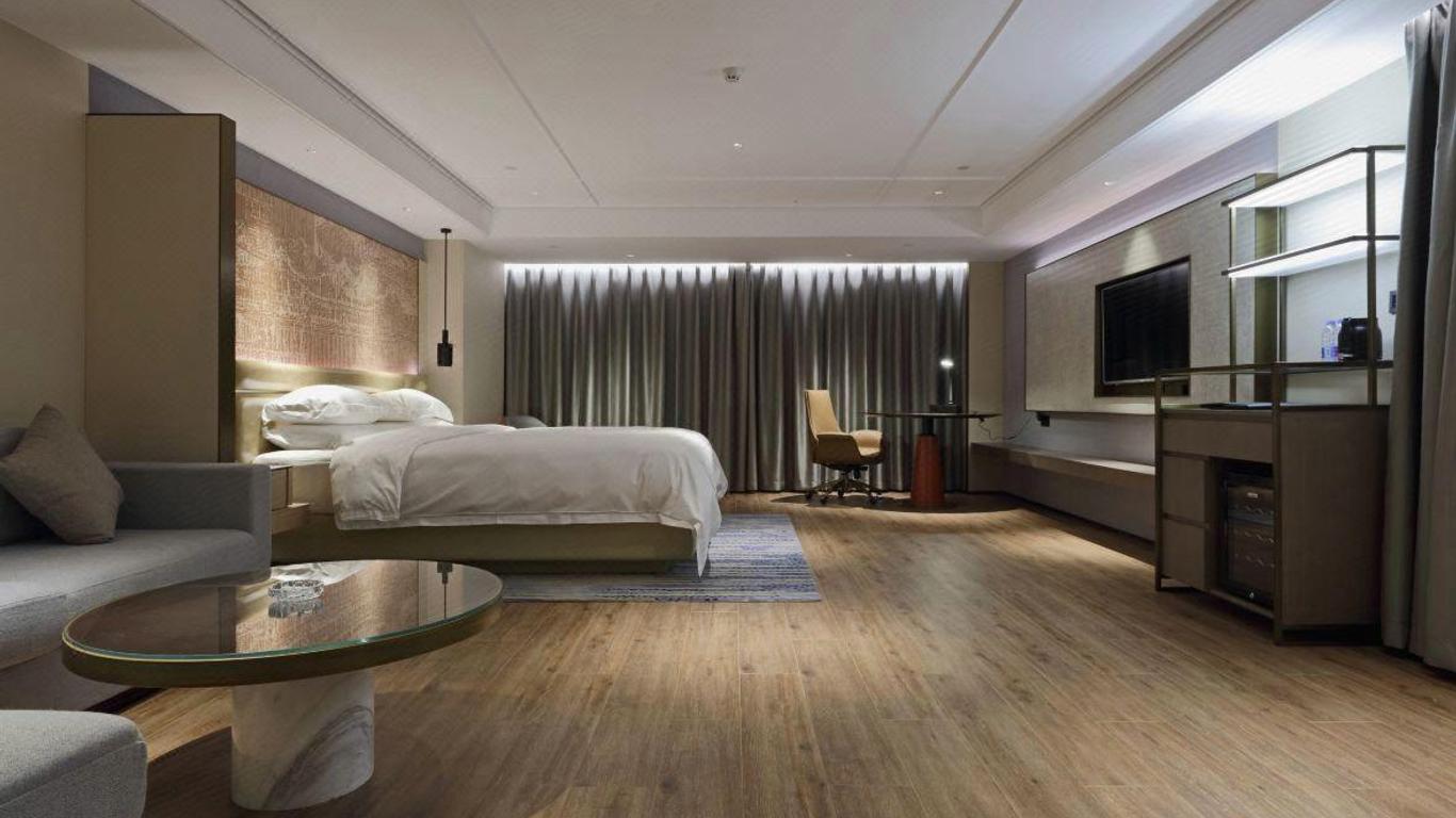 Xingtai Business Hotel