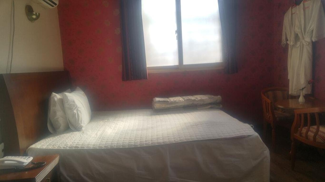 Samcheonpo Grand Motel