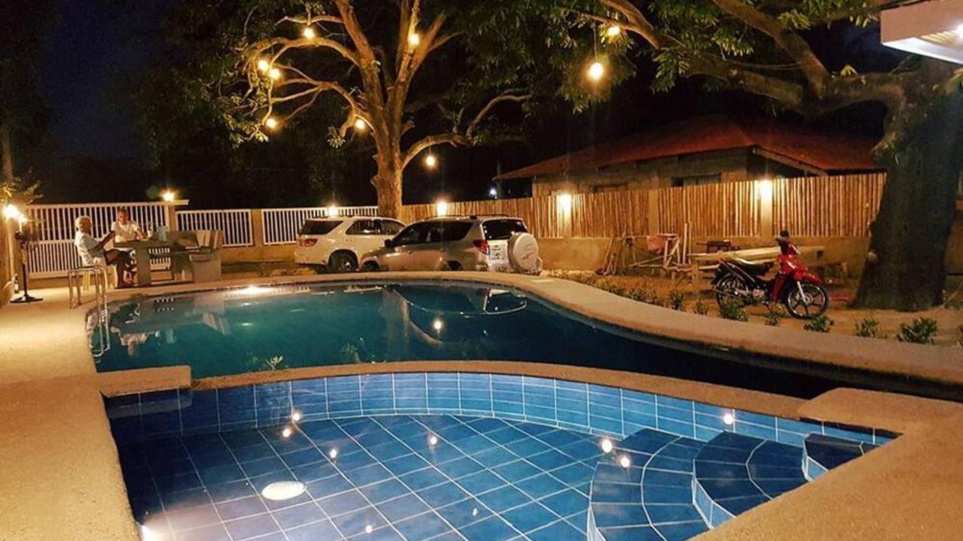 R&;S Restplace Resort
