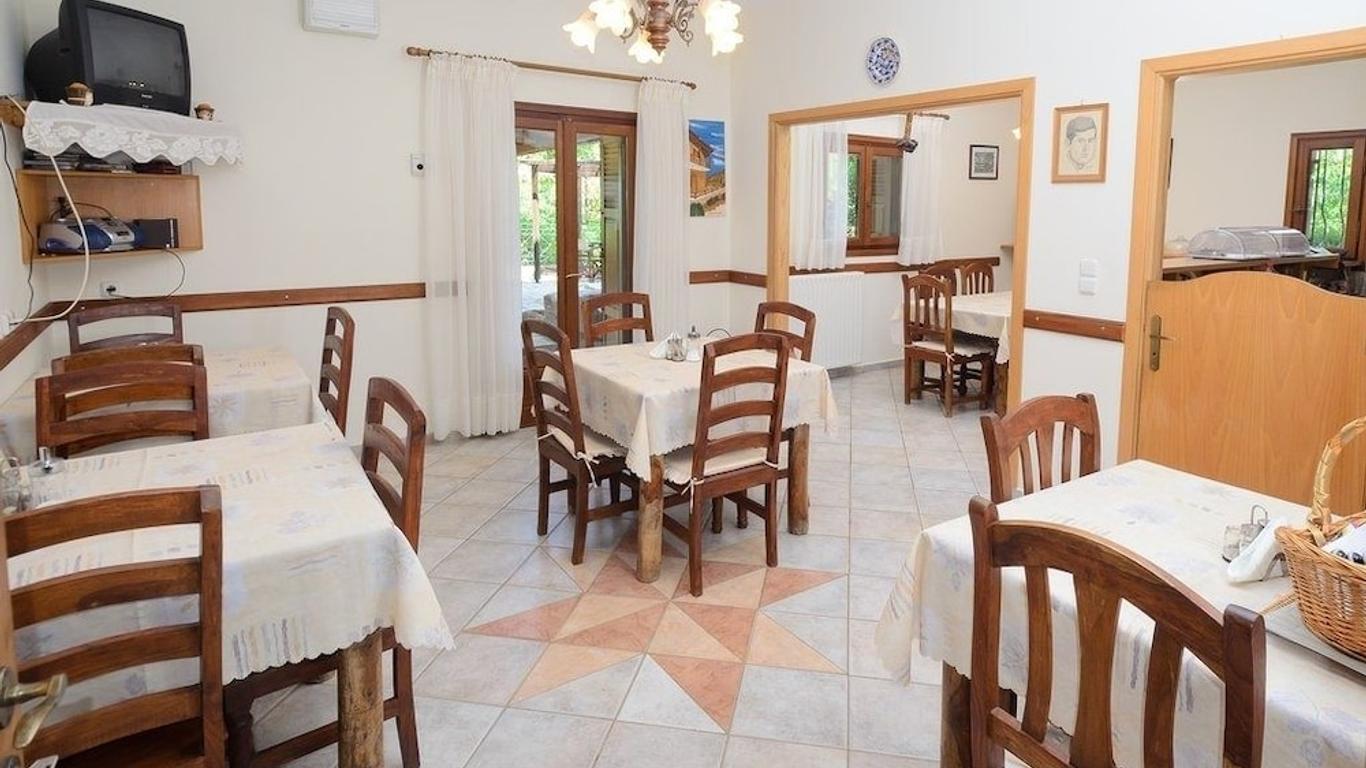 Evrostini Guest House