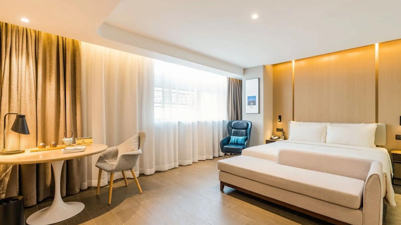 Atour Hotel Dalian Zhongshan Square