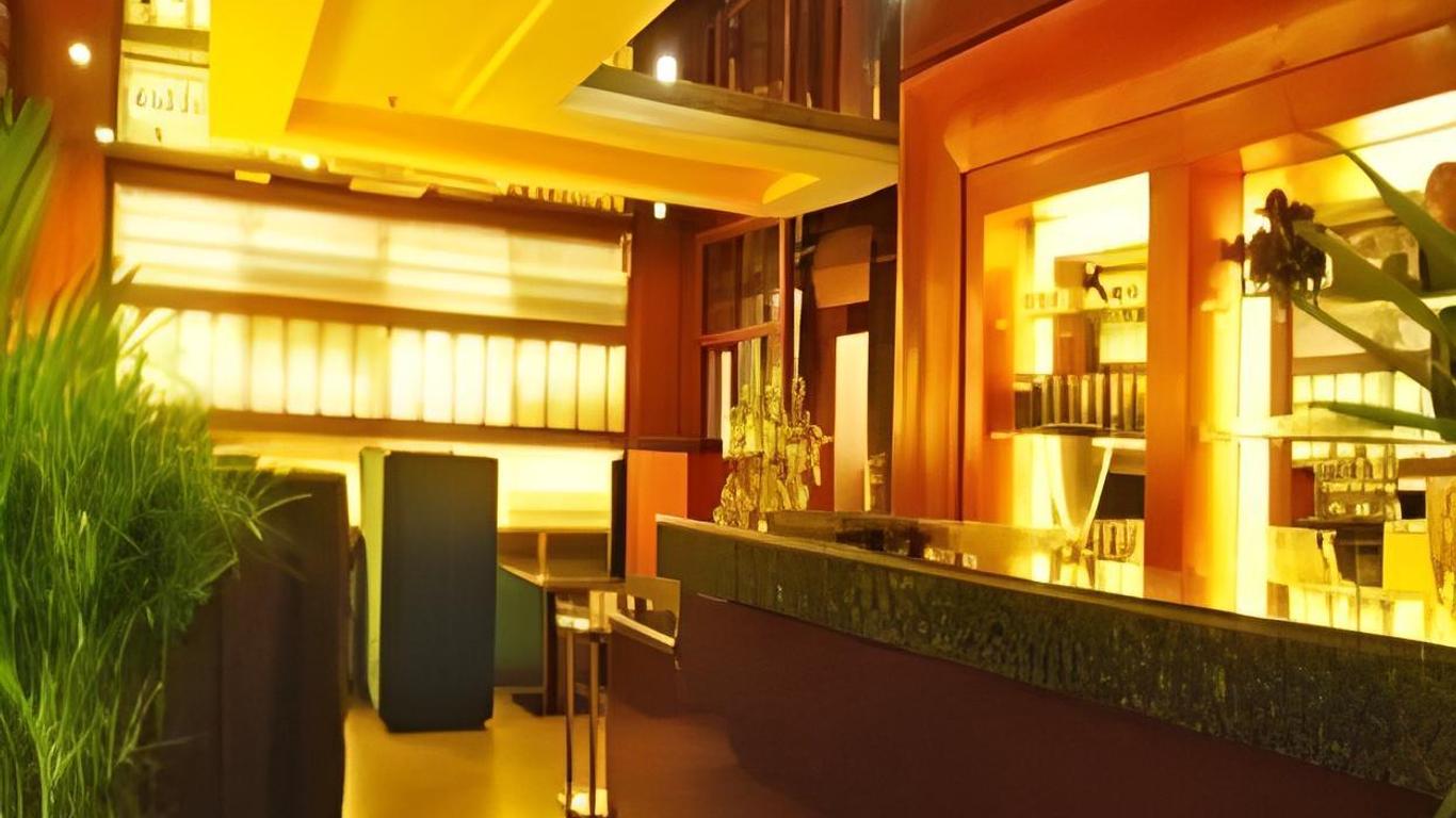 Pingdingshan Feixing Crowne Plaza Hotel