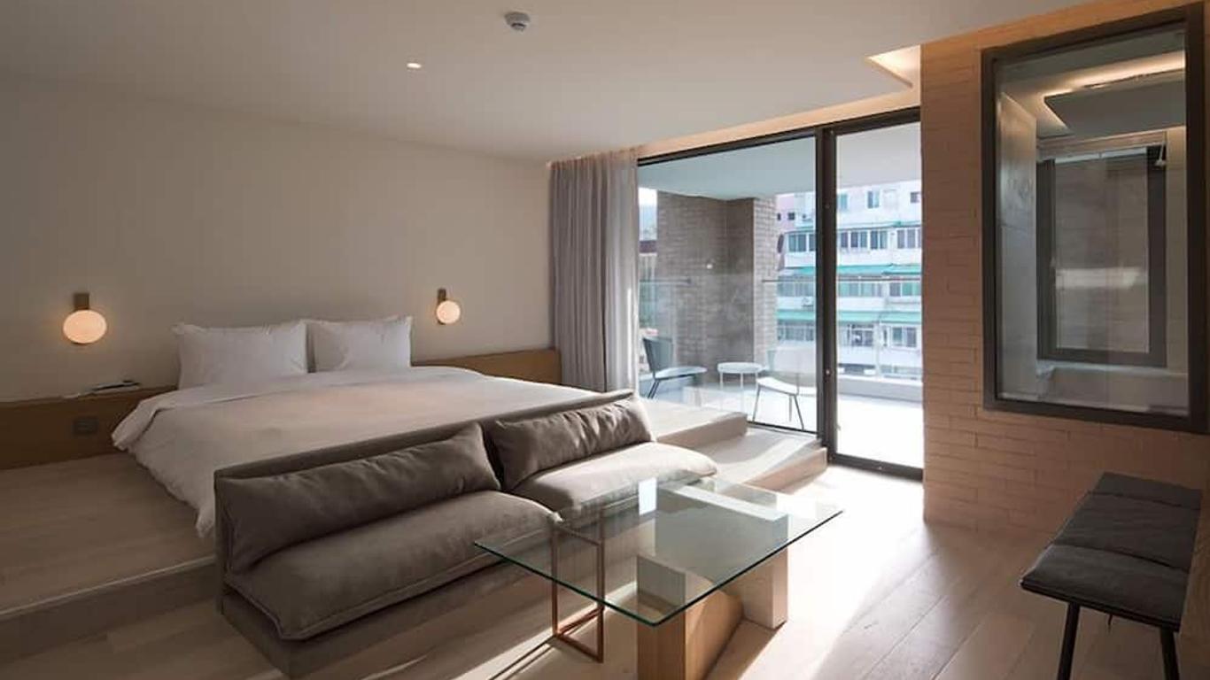 Cont Hotel