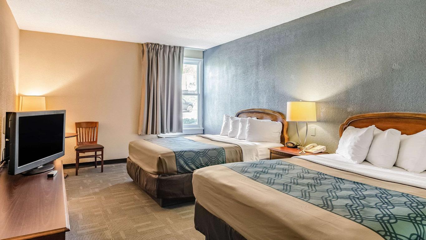 Econo Lodge Inn & Suites Radford-Blacksburg Area
