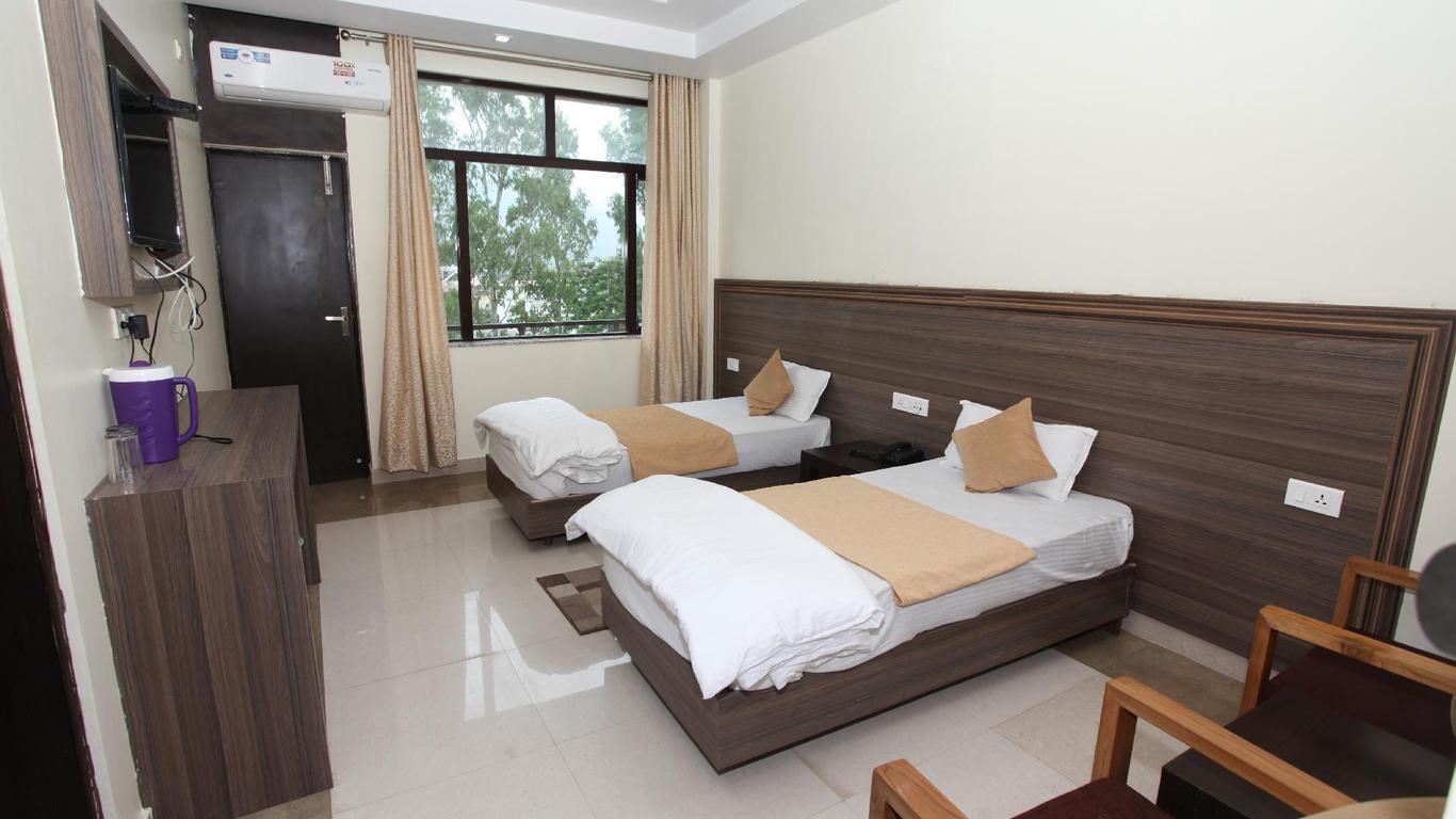 Hotel Trihari