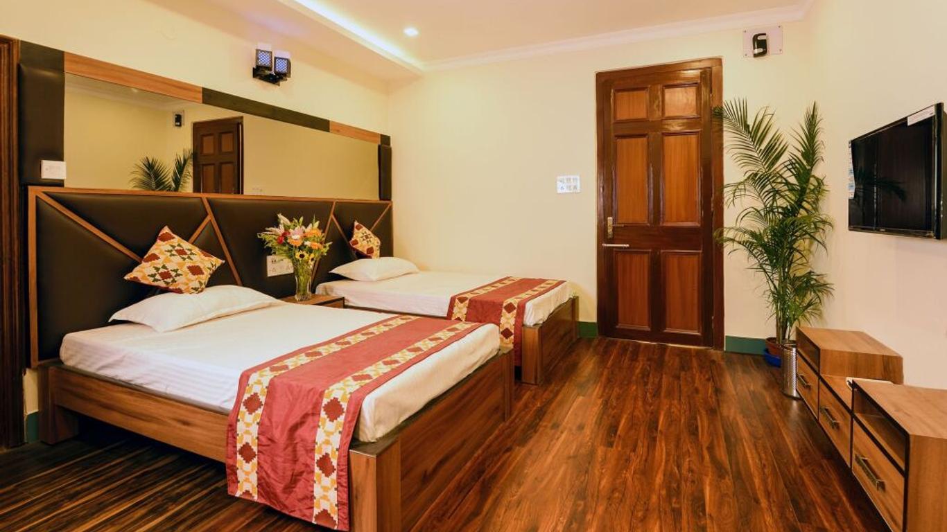 Oyo 6760 Chowdhury Estate Premium