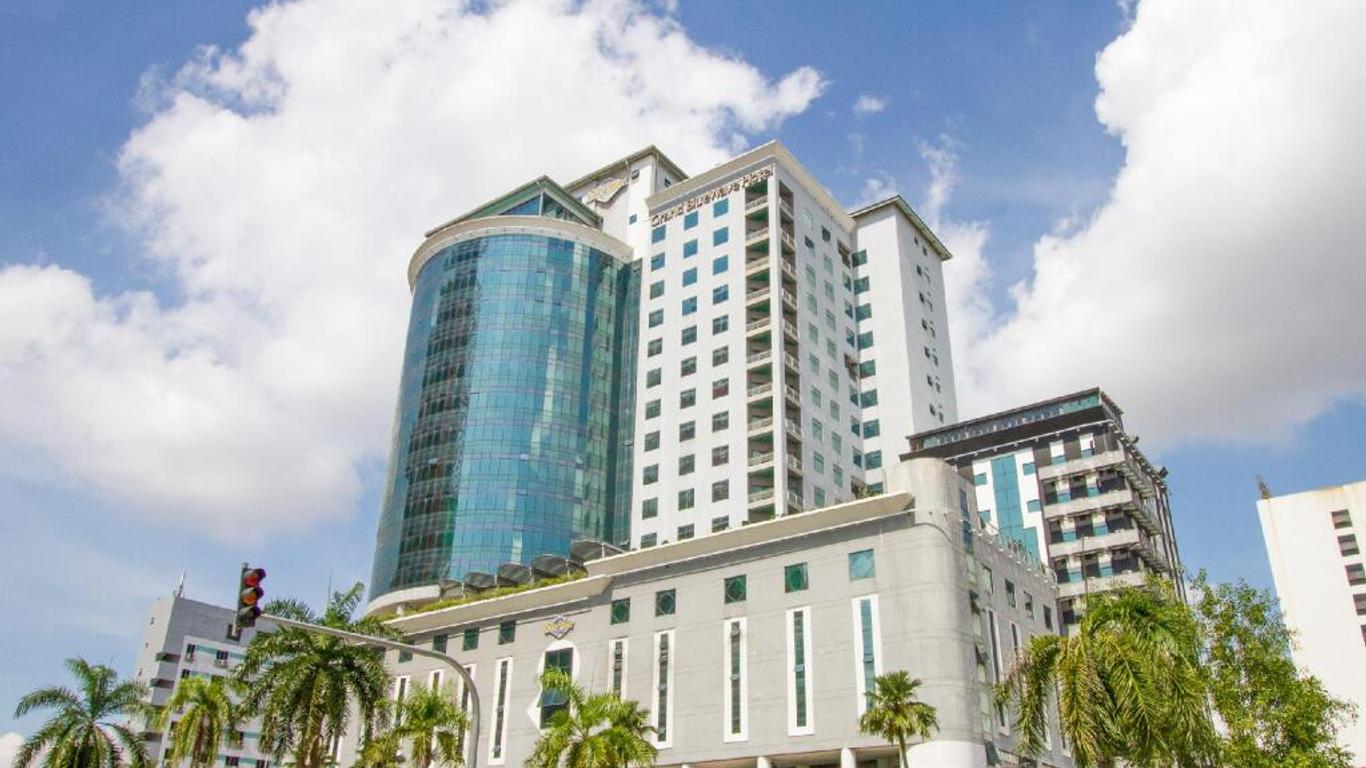 Grand Bluewave Hotel