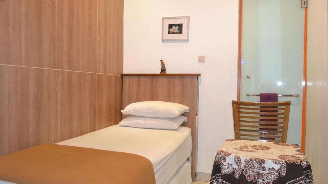 Cabin Hotel Bhayangkara