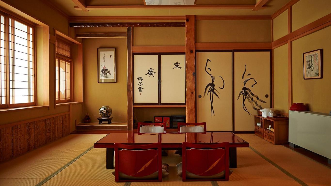 Irorinoyado Ashina