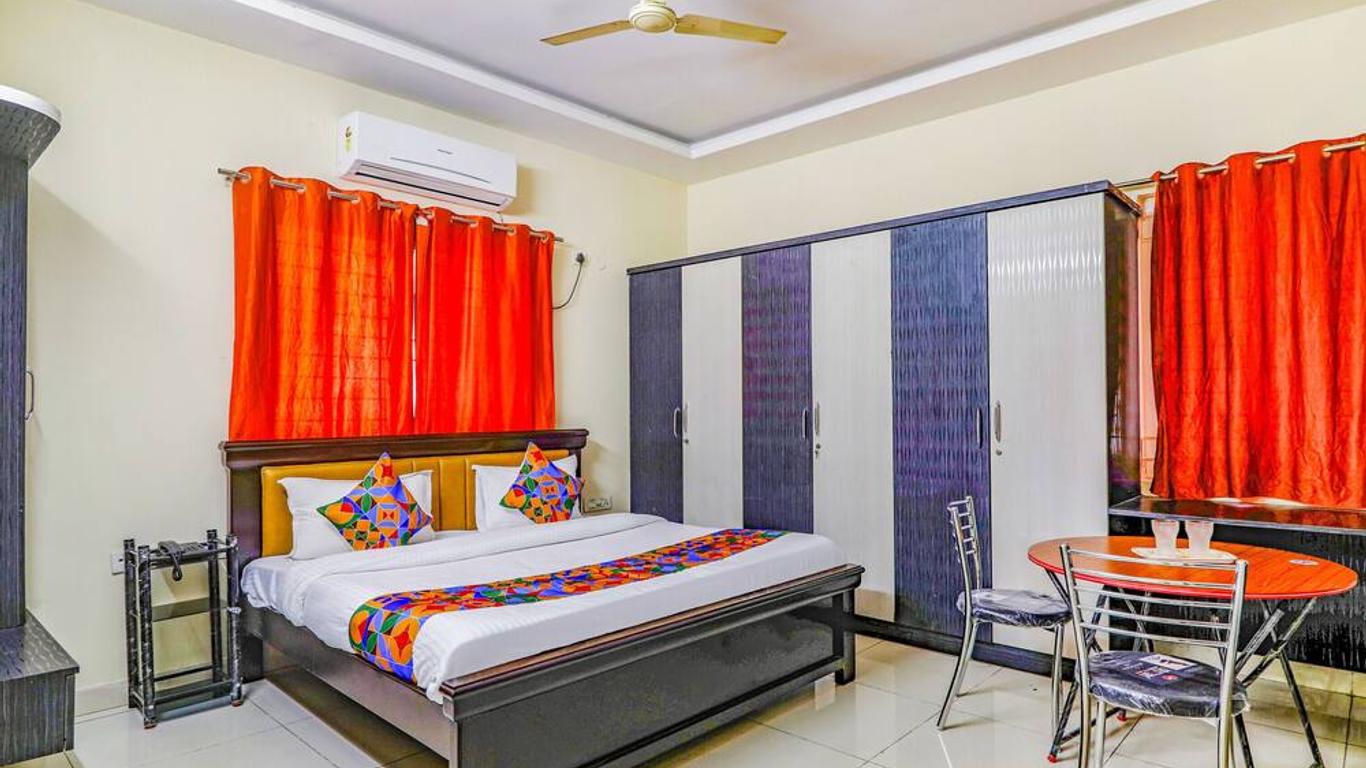 OYO 8587 Dwell Suites