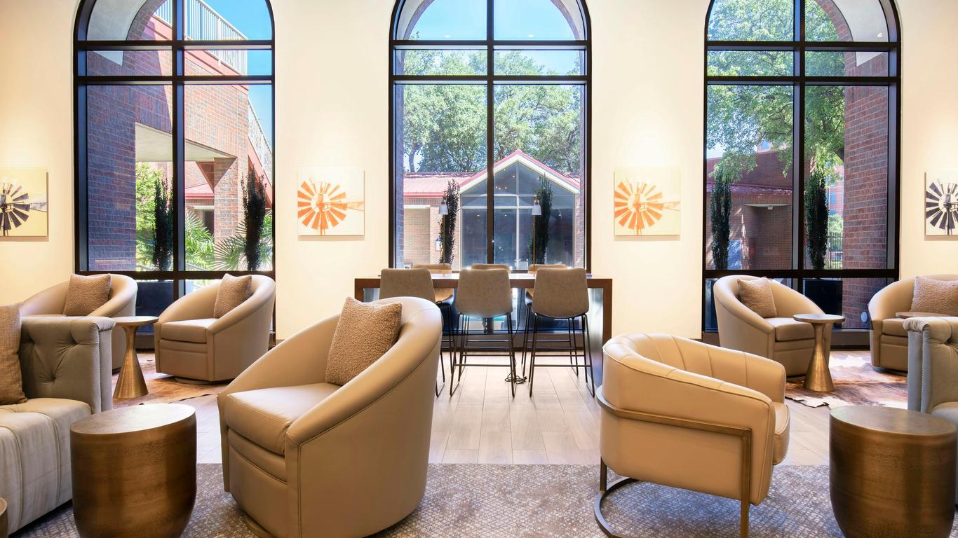 Hilton Richardson Dallas