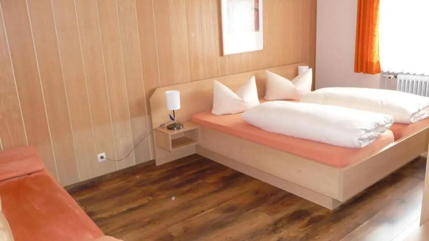 Hotel Garni und Apartments Zur Krone