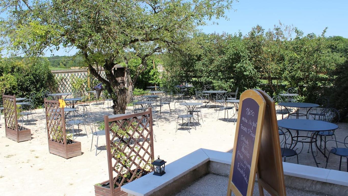 Le Fauverney Lodge