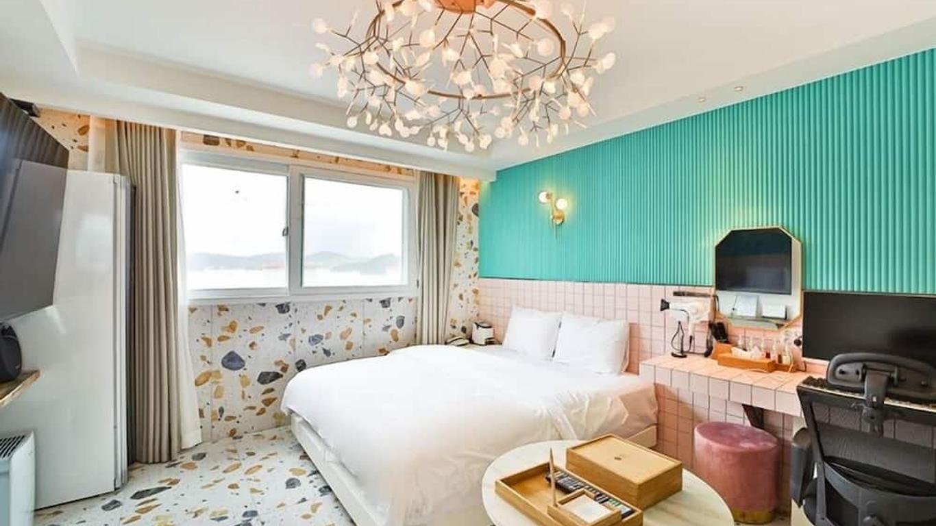 Hotel February Tongyeong Jukrim