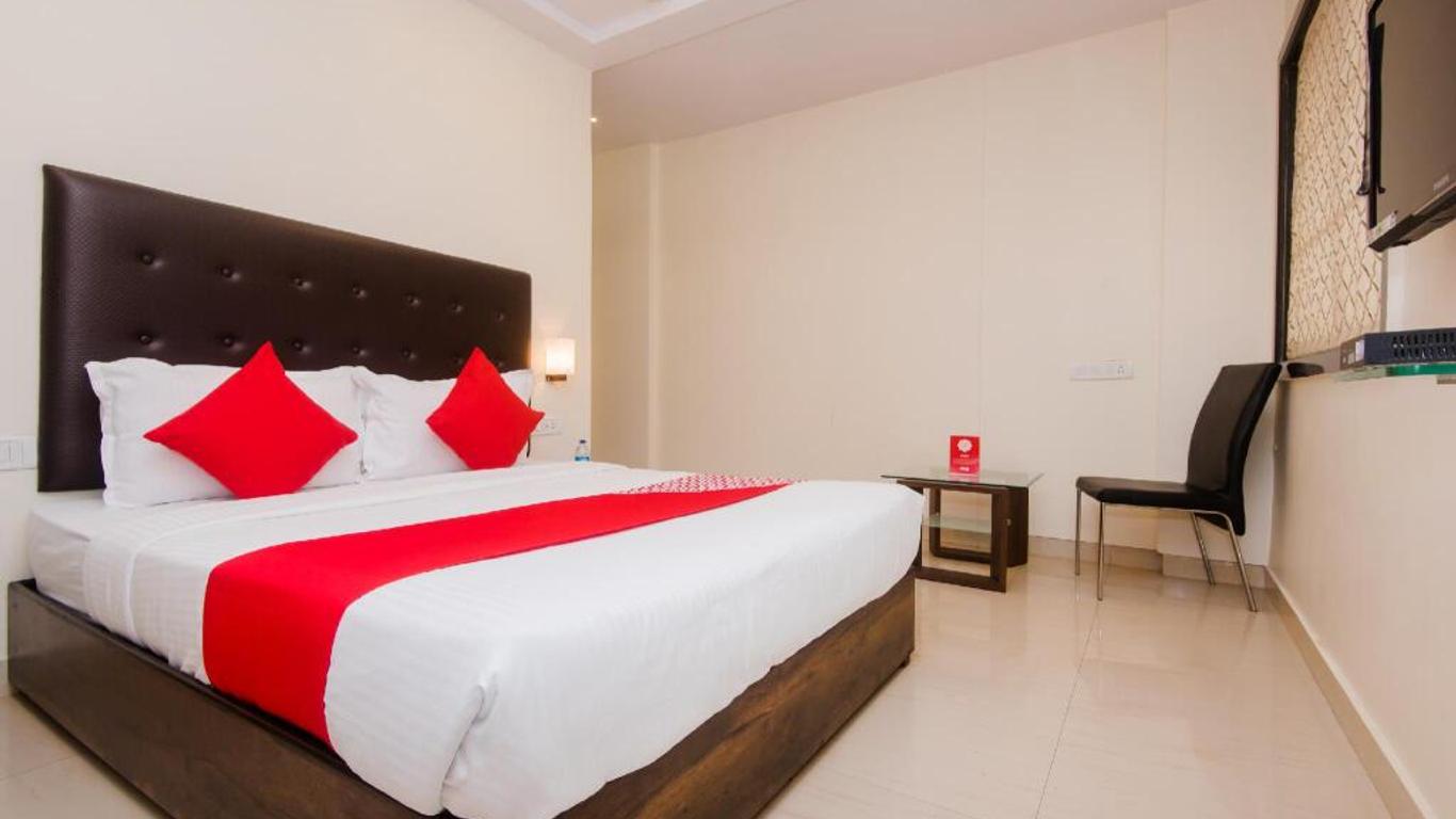 OYO 8373 Rigga Inn