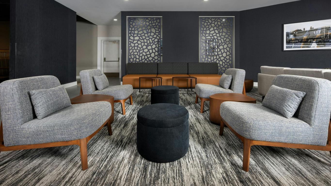 Four Points by Sheraton Kansas City Airport