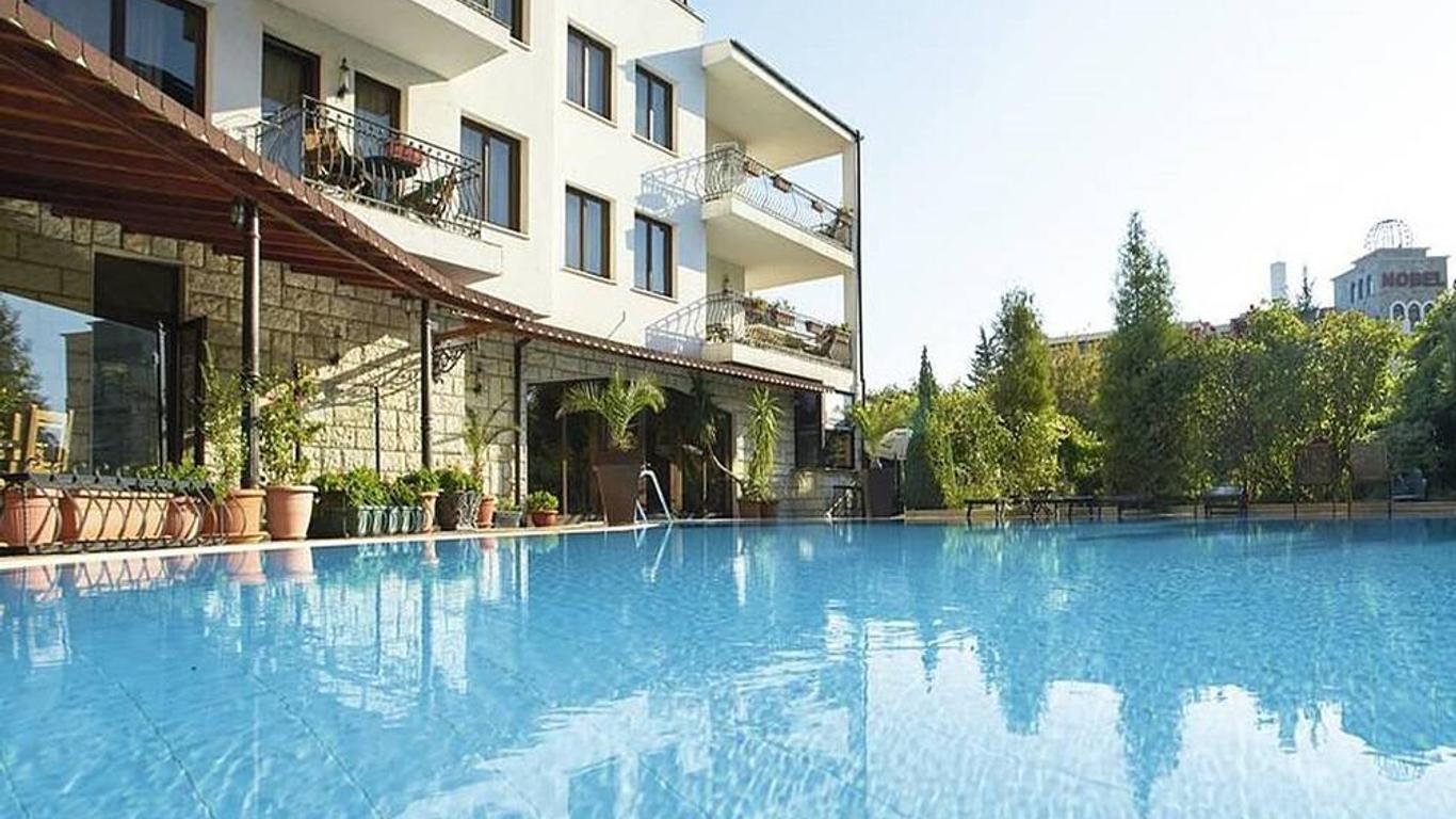 Villa Maria Revas