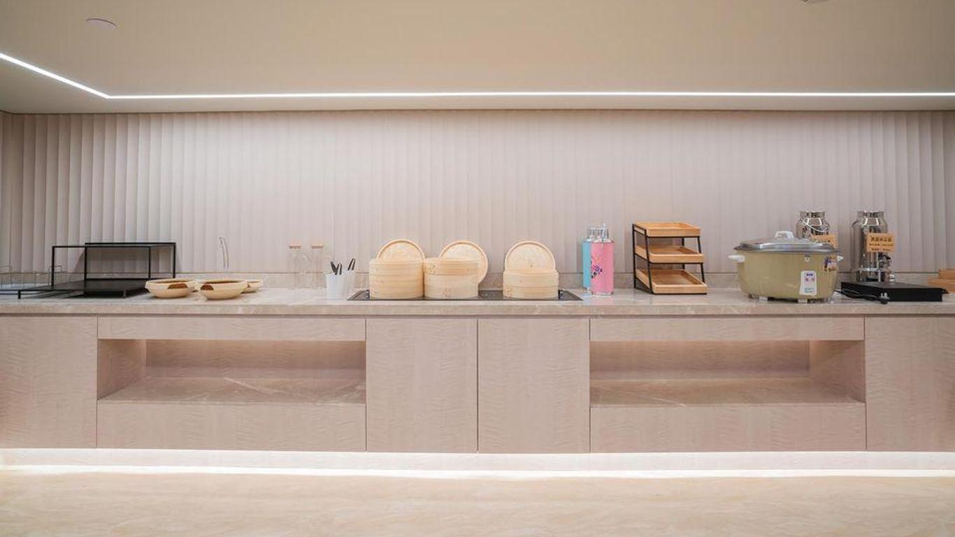 Hanting Hotel Shanghai Gucun Park Hutai Road