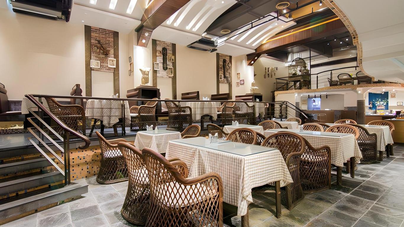 Home Inn Style Shanghai Hongqiao National Exhibition Hechuan Road Metro Station