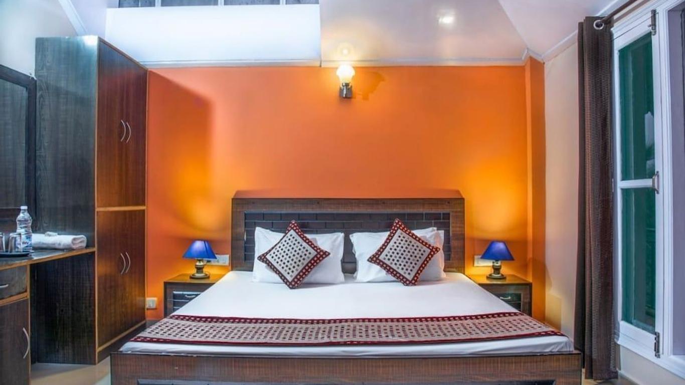 Safarmaina Resort