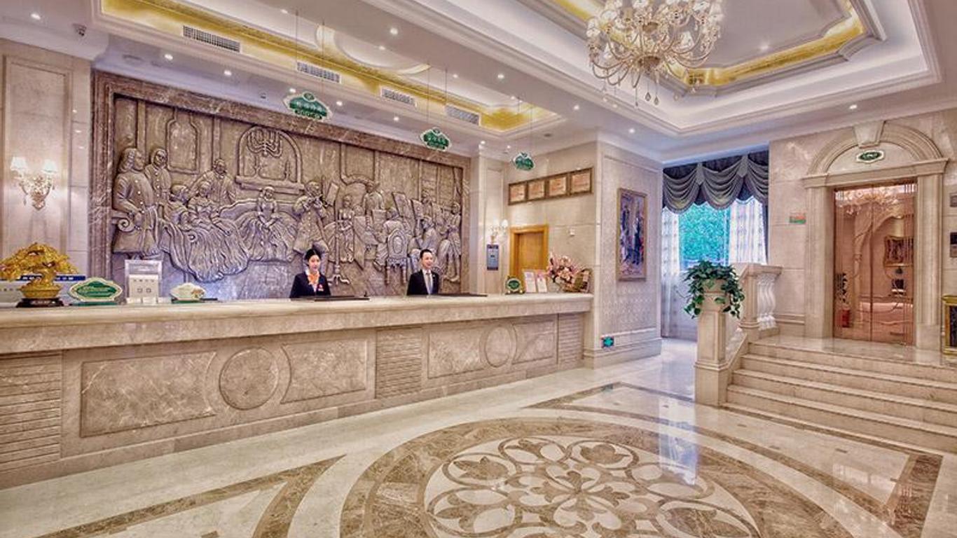 Vienna Hotel Wuhan Lingjiao Lake Wanda Metro Station
