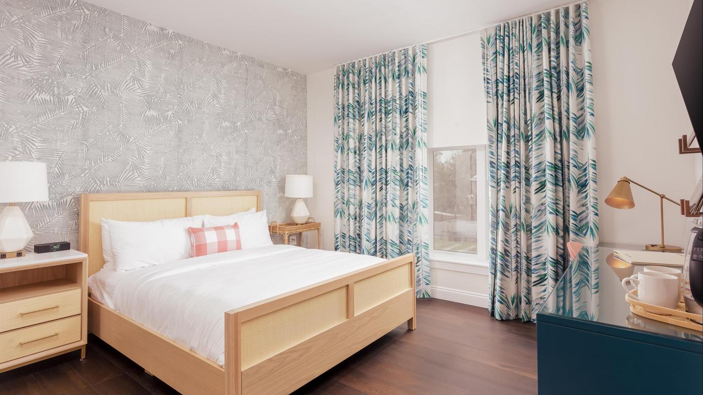 Lily Hall-A Boutique Hotel