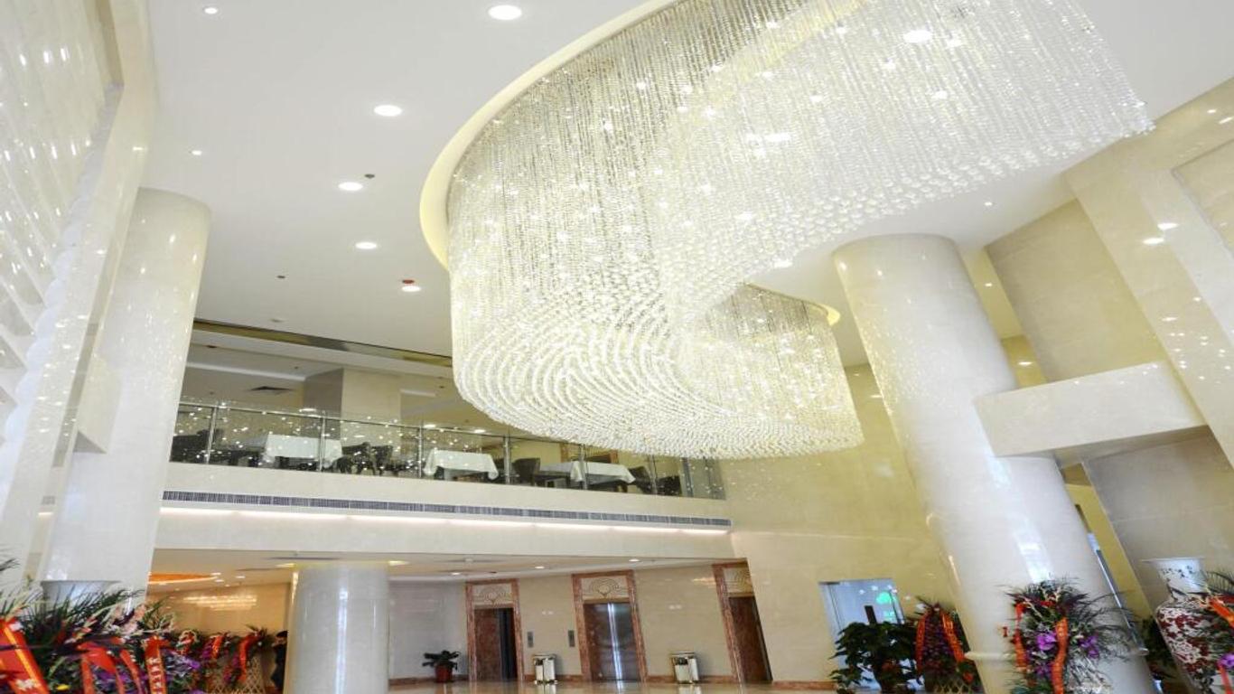 Fuyong Yulong International Hotel