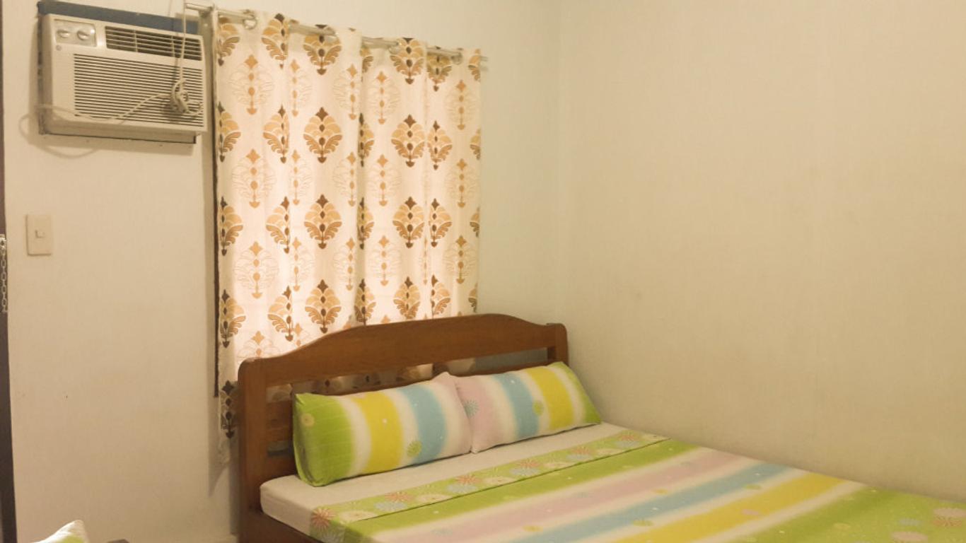 Eden Travellers Lodge