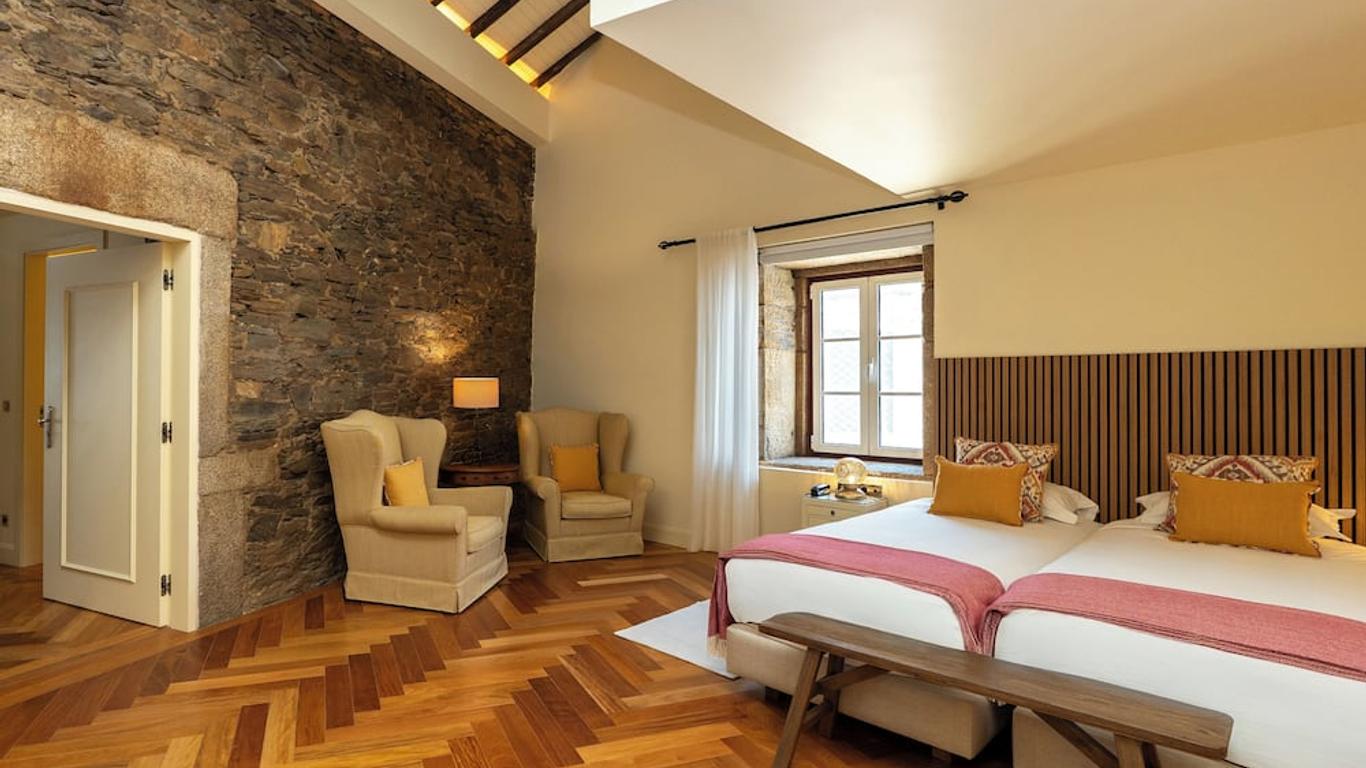 The Manor House Celeirós