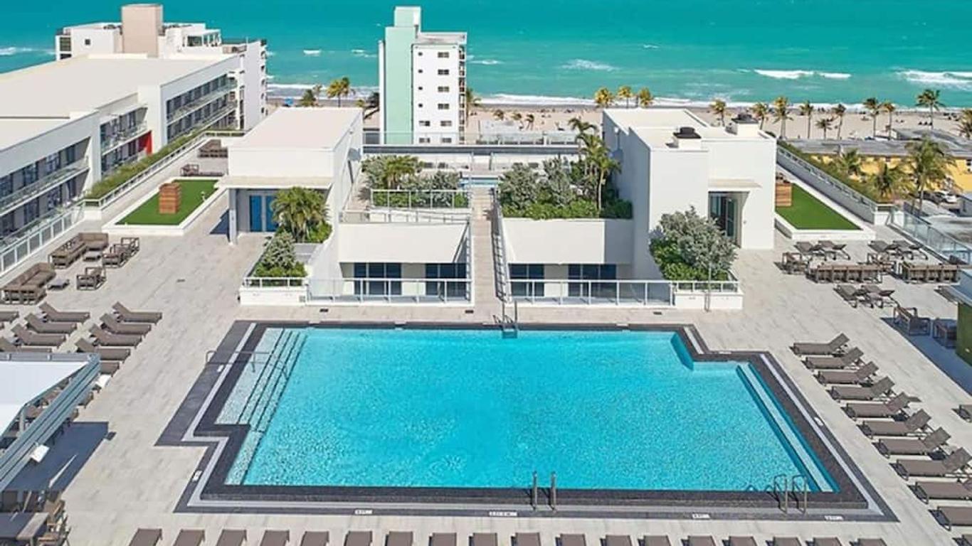 Global Rent Apart - Costa Hollywood