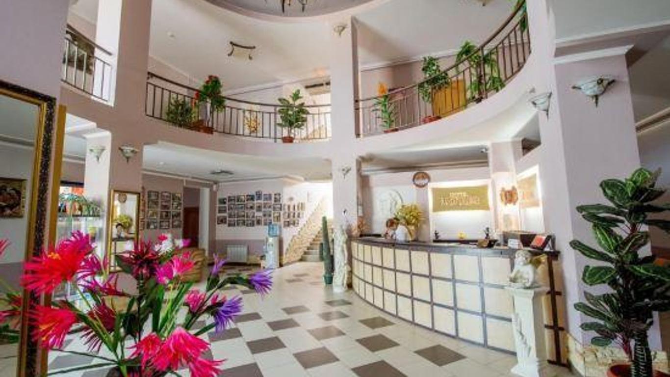 Vavilon Hotel