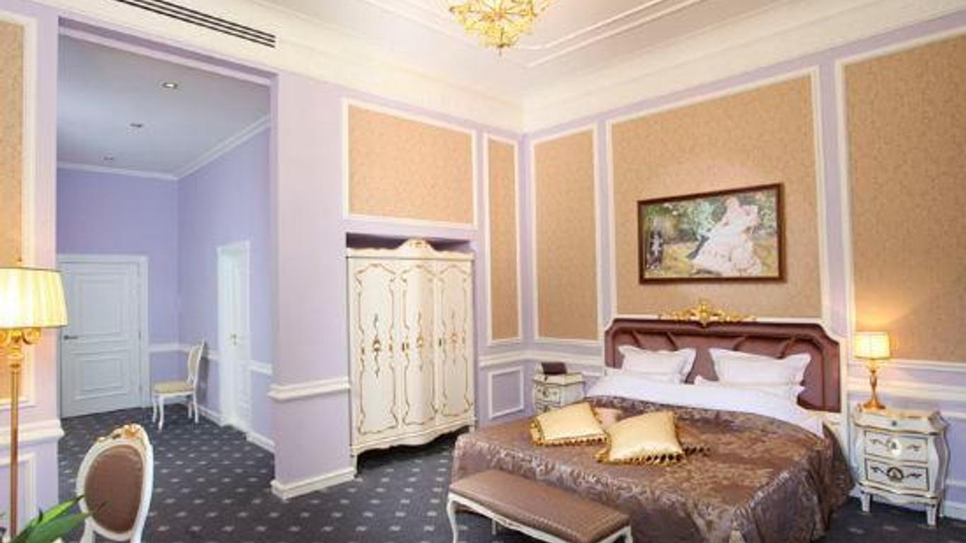 Aleksandrovski Grand Hotel