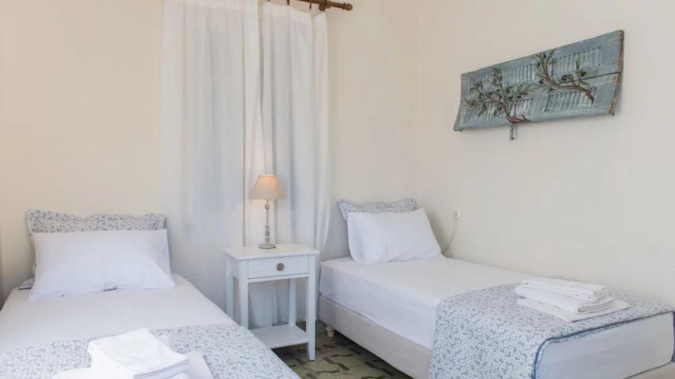 Aerides Boutique Rooms