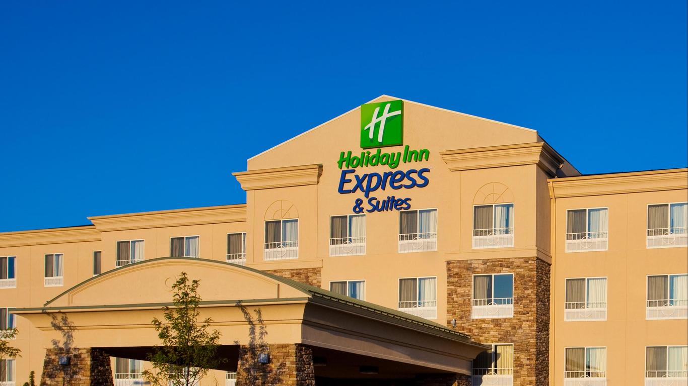 Holiday Inn Express & Suites Waukegan, An IHG Hotel