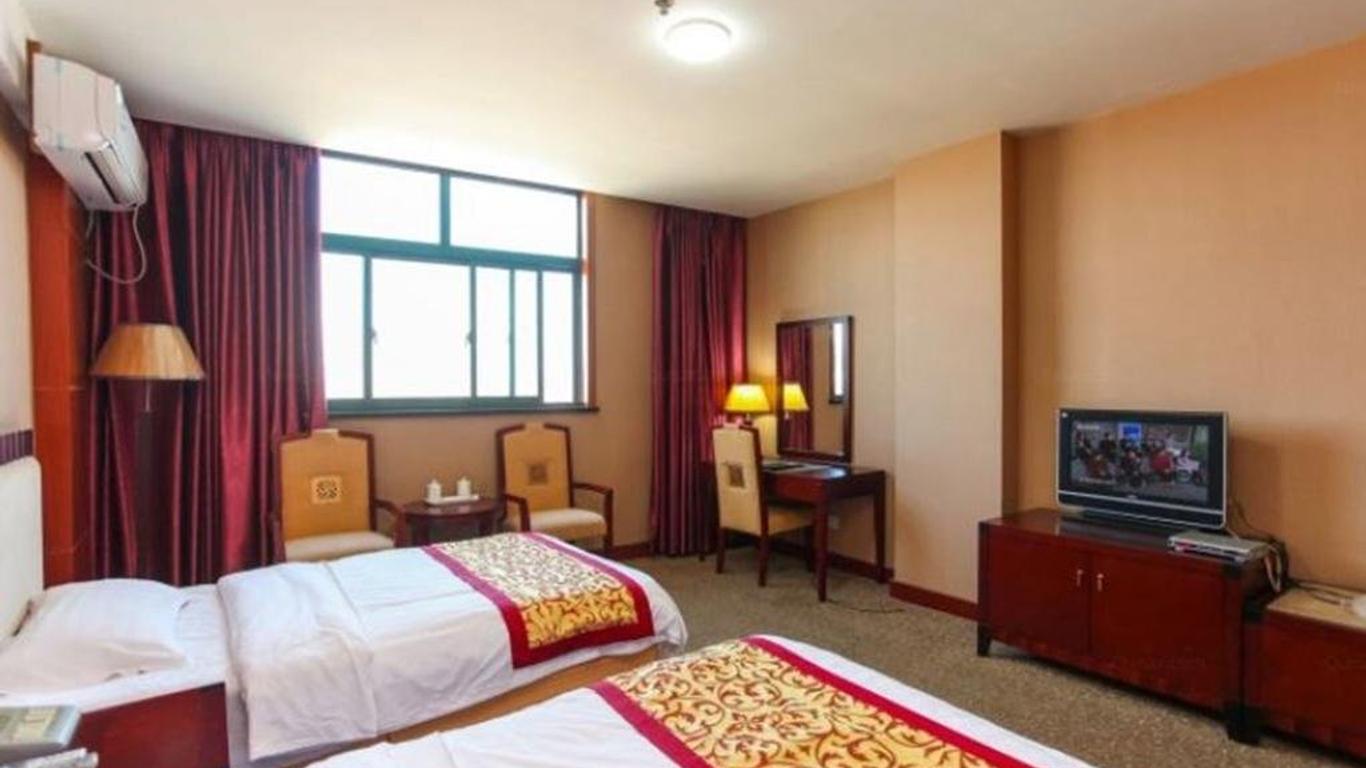 Taizhou Huadong Hotel