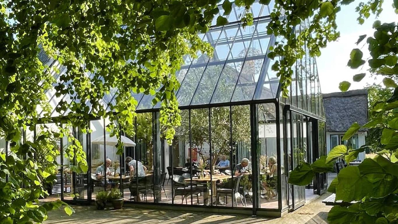 Østergård Kulter Bed & Breakfast