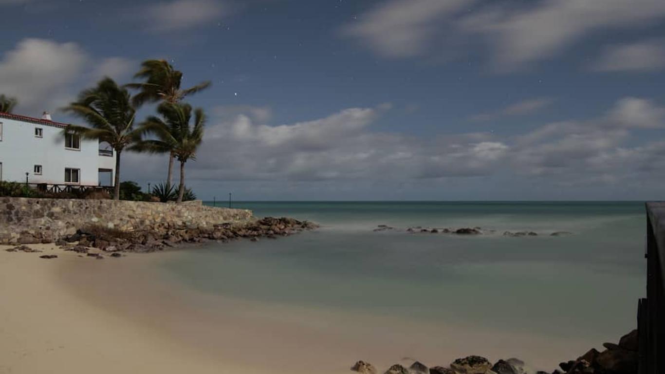 Northshore Seaside Suites