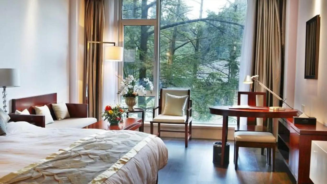 Howard Johnson by Wyndham Huaihai Resort Lushan