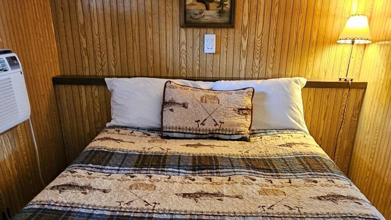 Lakeshore Motel Ice Lake